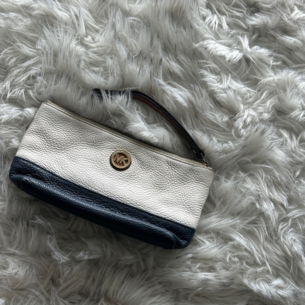 Michael Kors Black and Cream Wristlet